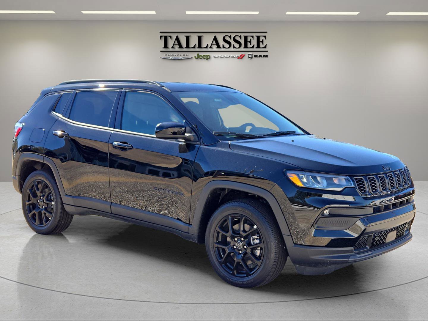 2026 Jeep Compass Latitude photo 2