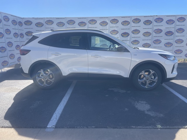 2026 Ford Escape ST-Line's photo