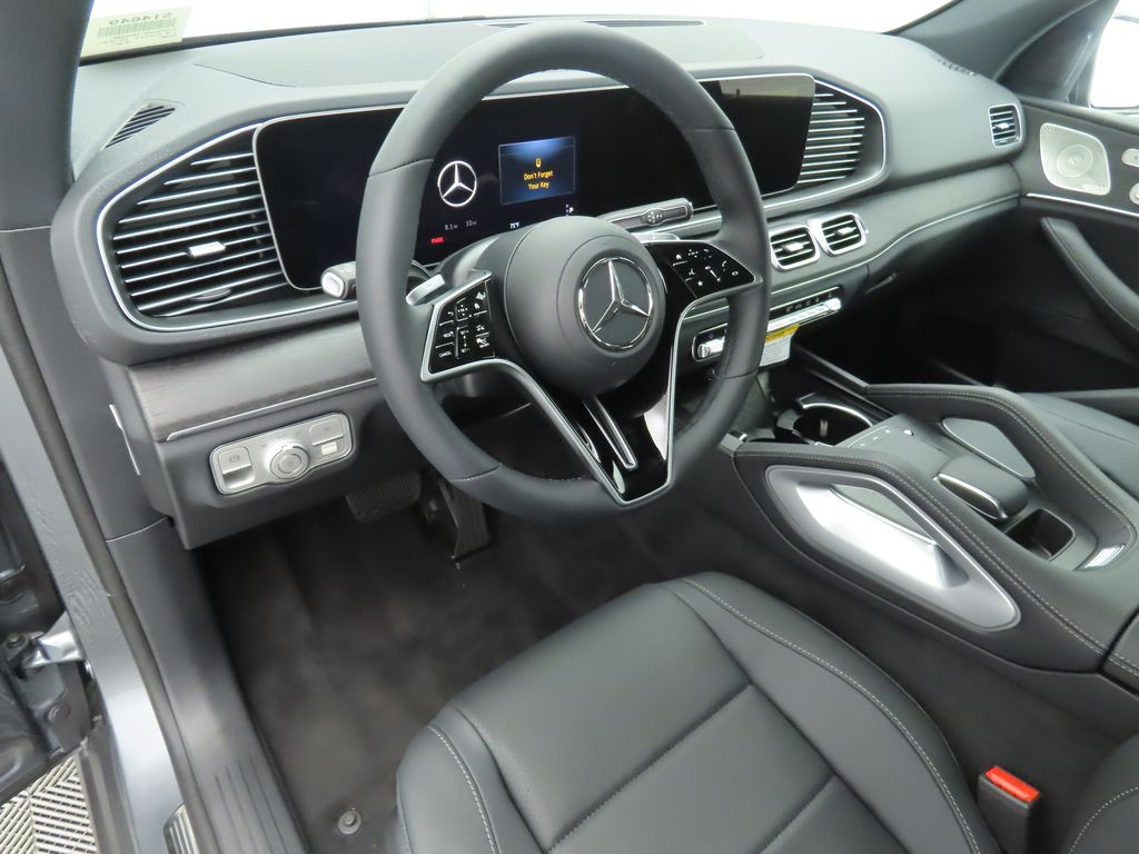 2026 Mercedes Benz GLE 450e 4MATIC photo 8