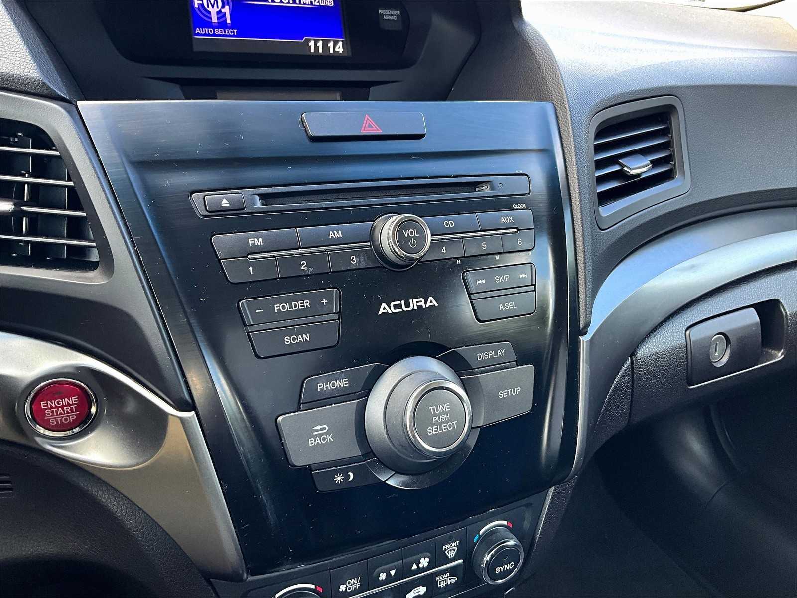 2013 Acura ILX 2.0L photo 25