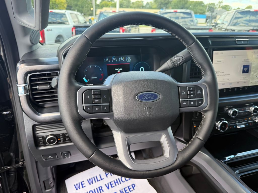2026 Ford F-350 Lariat photo 14