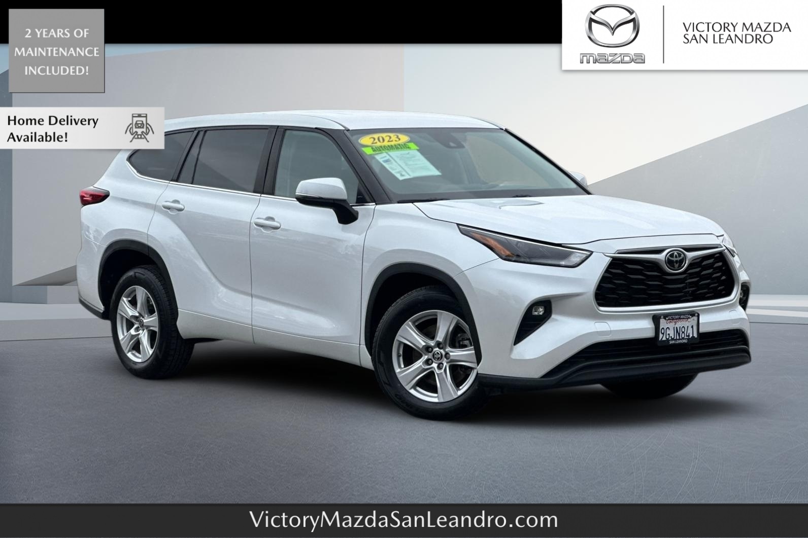 2023 Toyota Highlander LE's photo