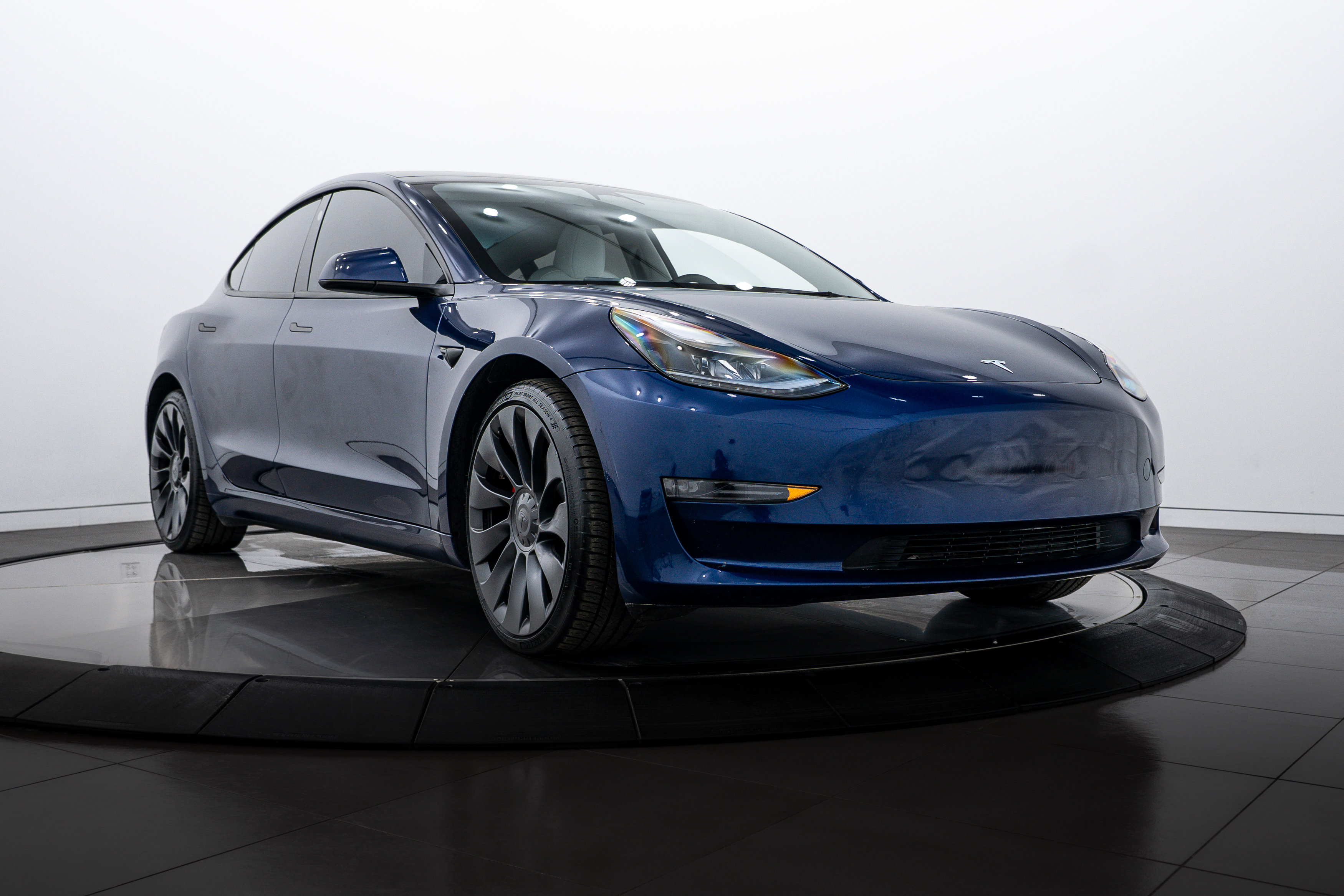 2023 Tesla Model 3 Performance's photo