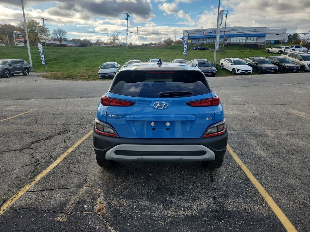 2023 Hyundai Kona SEL photo 2
