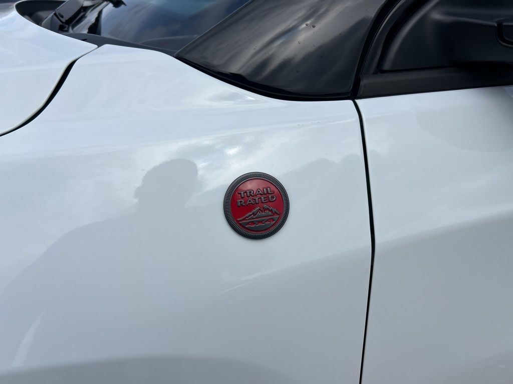 2025 Jeep Compass Trailhawk photo 18