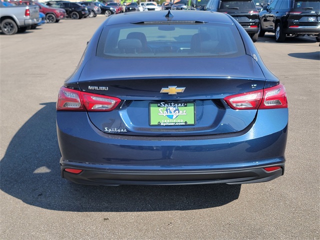 2022 Chevrolet Malibu 1LT photo 3