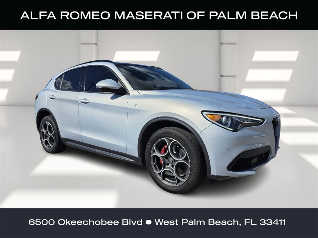 2022 Alfa Romeo Stelvio Ti's photo