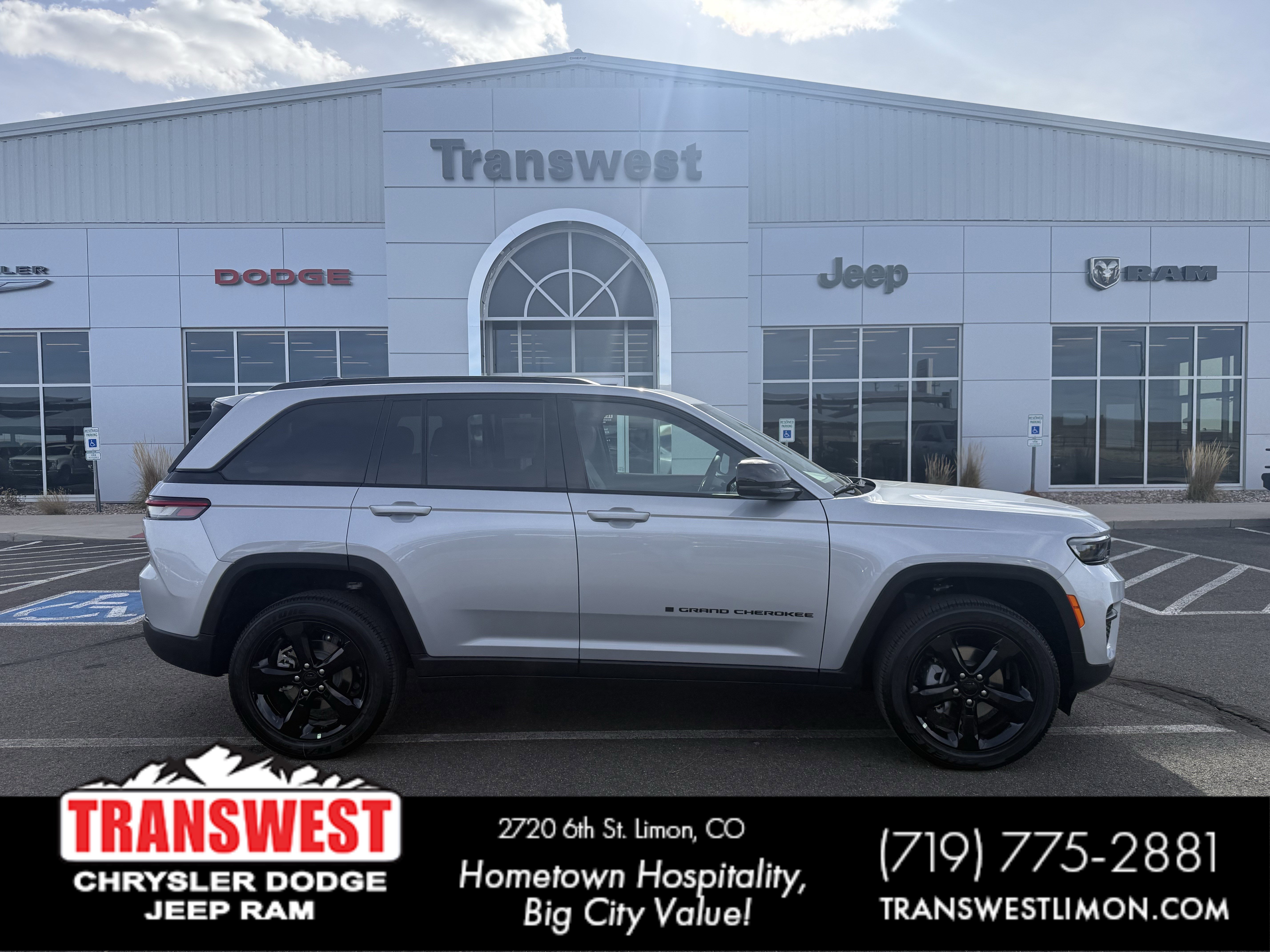 2025 Jeep Grand Cherokee Altitude's photo