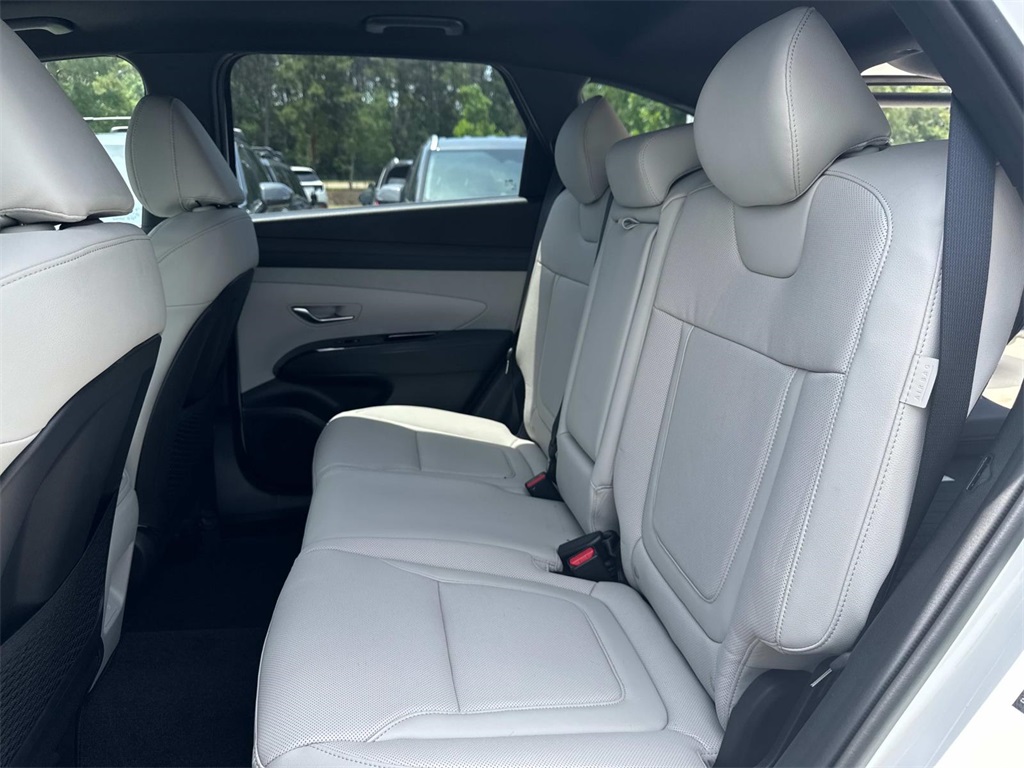 2025 Hyundai Tucson Limited photo 6