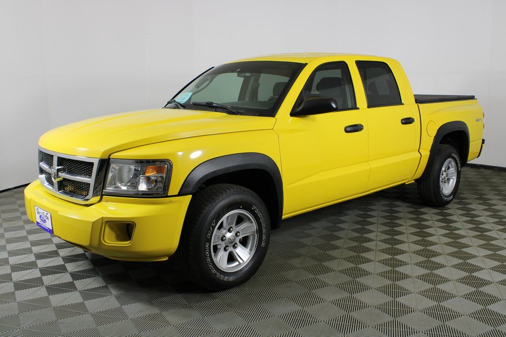 2008 Dodge Dakota SLT photo 3