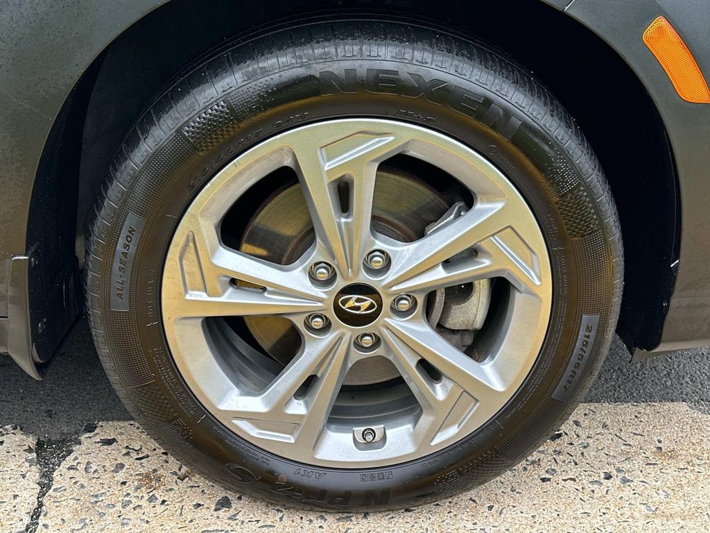 2023 Hyundai Kona SEL photo 15