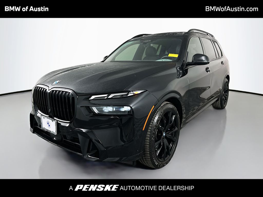 2023 BMW X7 40i's photo