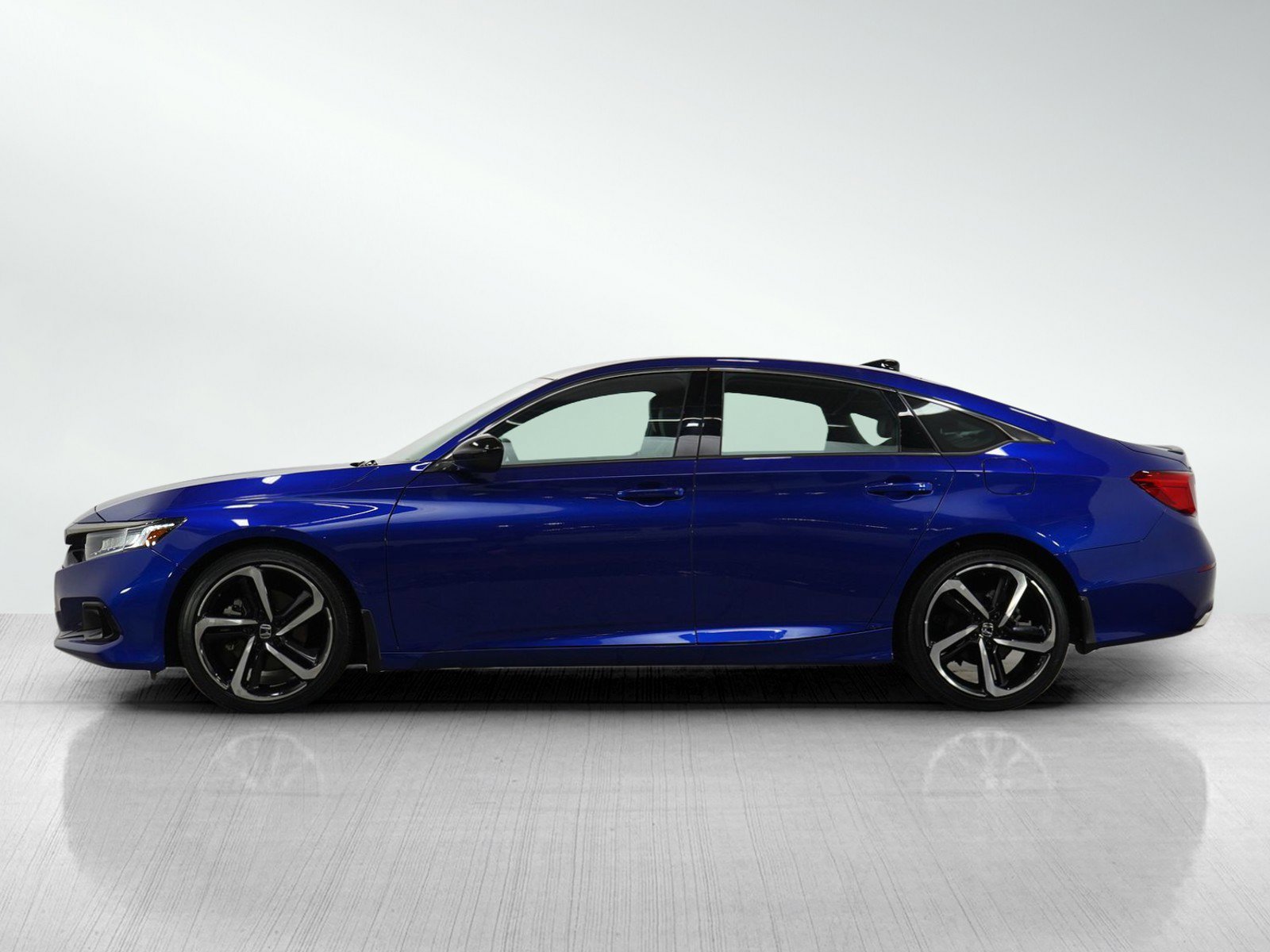 Used 2022 Honda Accord Sport with VIN 1HGCV1F33NA084548 for sale in Burnsville, Minnesota