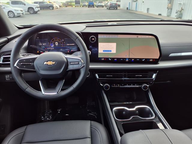 2025 Chevrolet Traverse photo 9