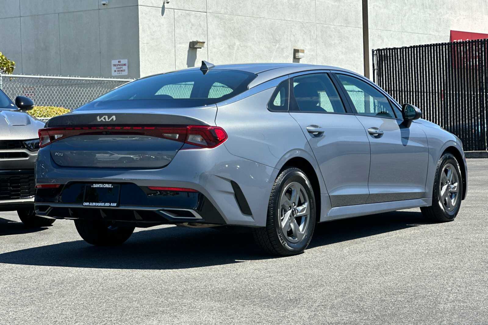 2022 Kia K5 LXS photo 4