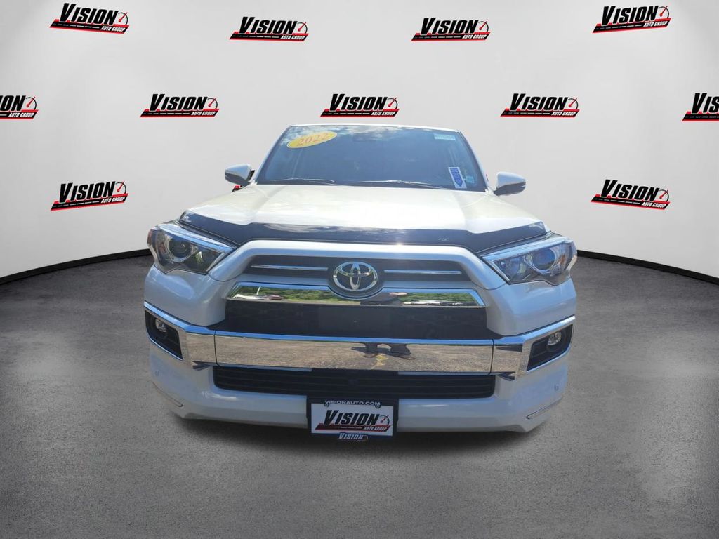 2022 Toyota 4Runner Limited photo 2