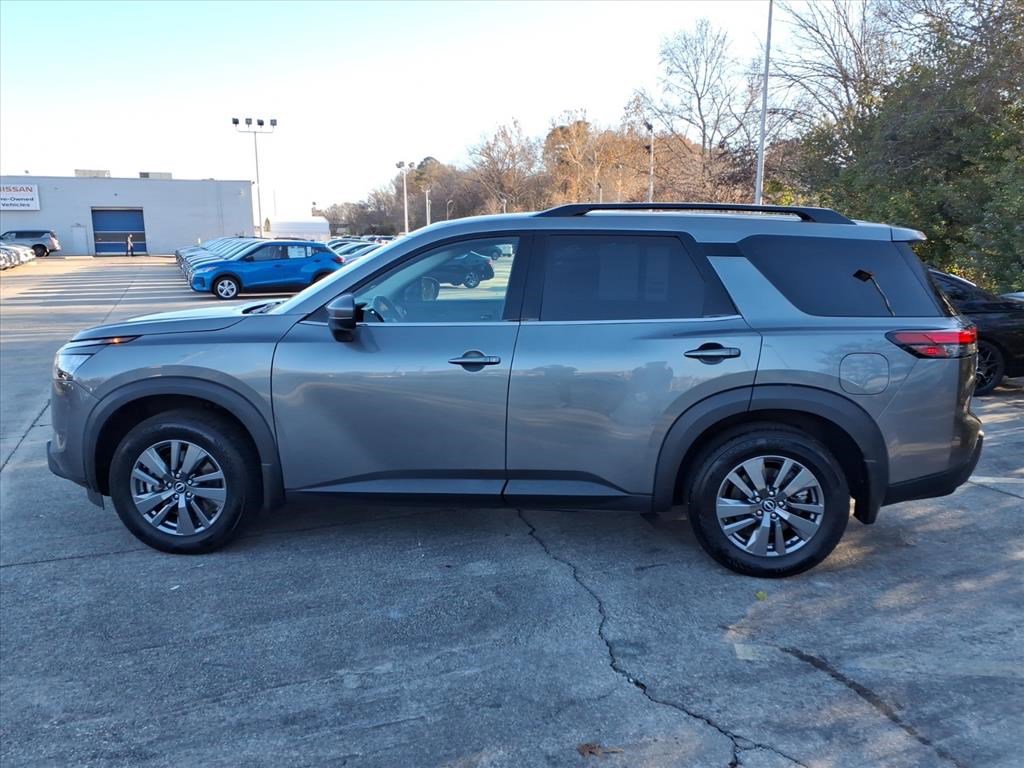 Image of Pre-Owned 2024 Nissan Pathfinder SV