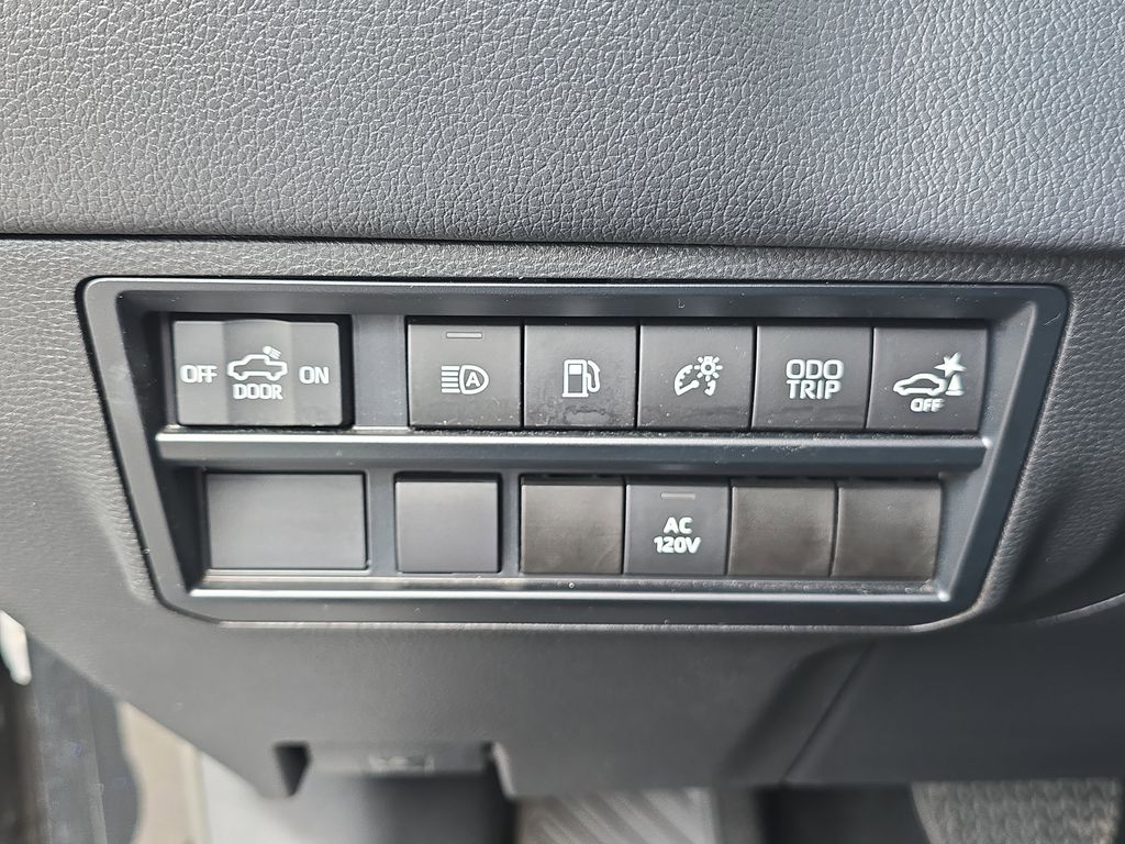 2023 Toyota Tundra Limited photo 22