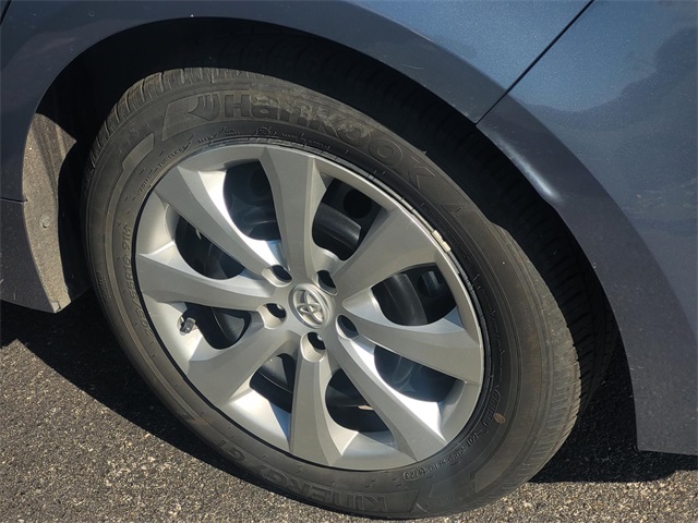2024 Toyota Corolla LE photo 4