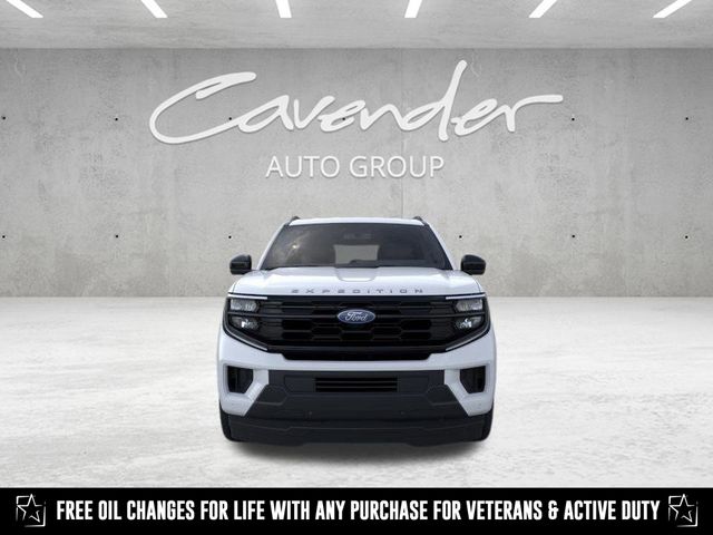 2025 Ford Expedition photo 5