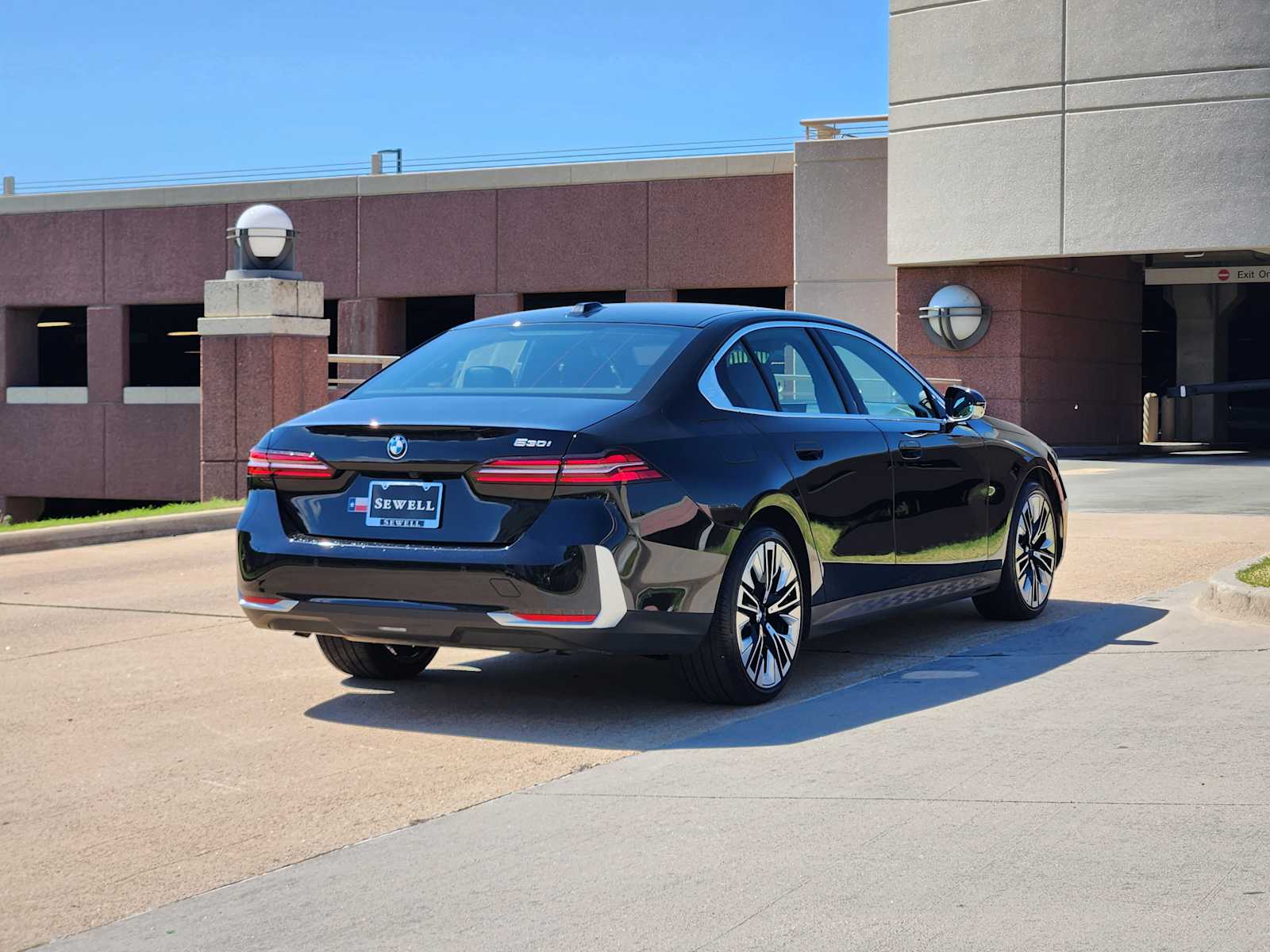 2025 Bmw 530i photo 3