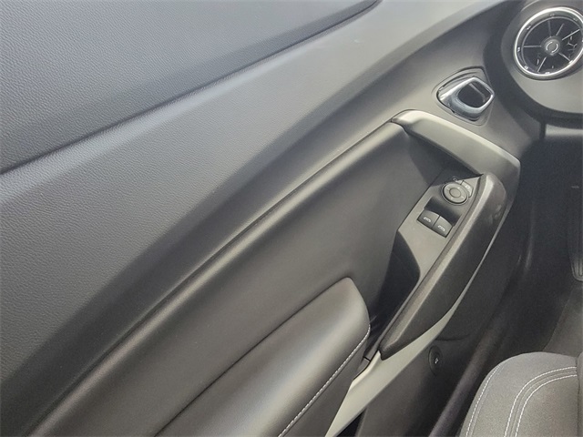 2021 Chevrolet Camaro 1LT photo 34