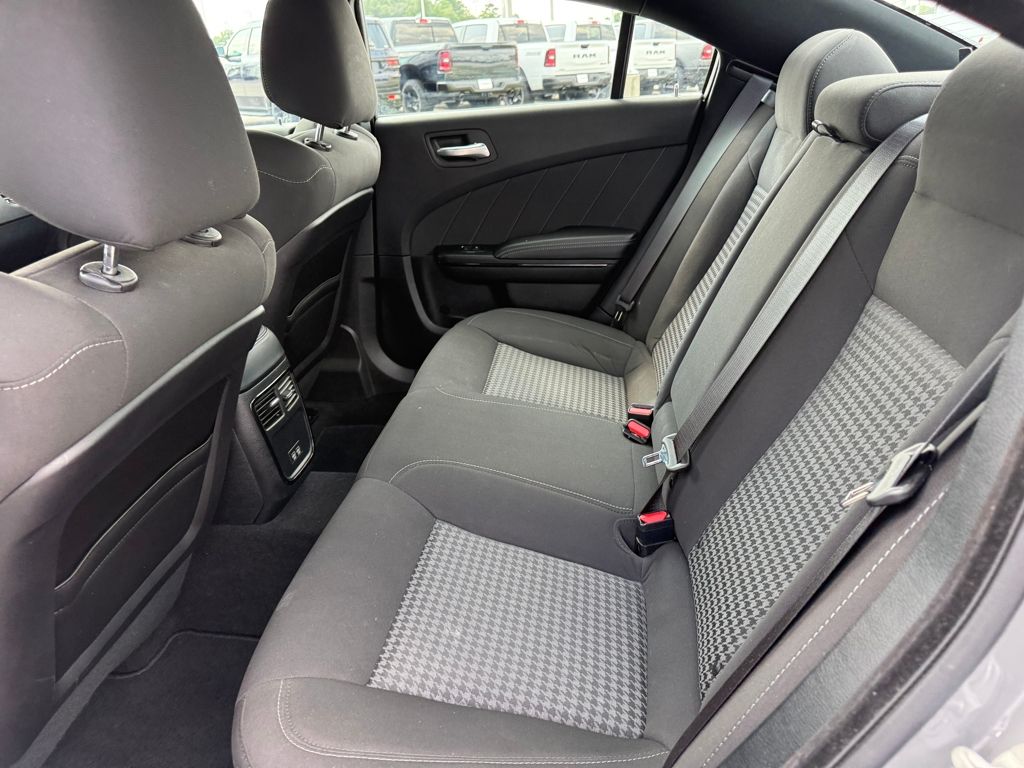 2023 Dodge Charger R/T photo 25