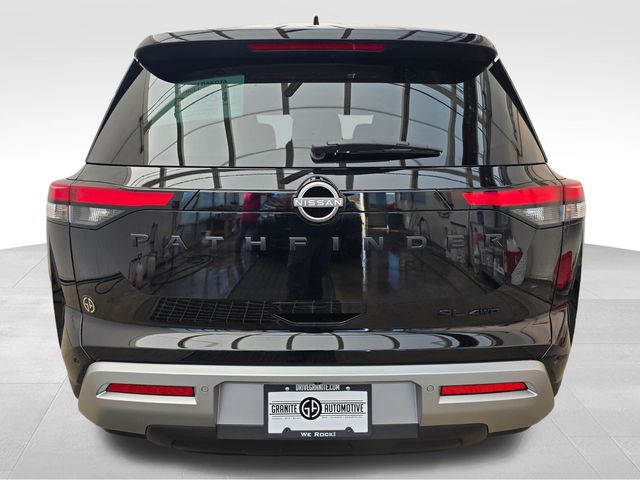 2025 Nissan Pathfinder SL photo 4