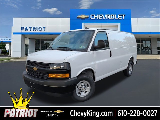 2025 Chevrolet Express Cargo Work Van's photo