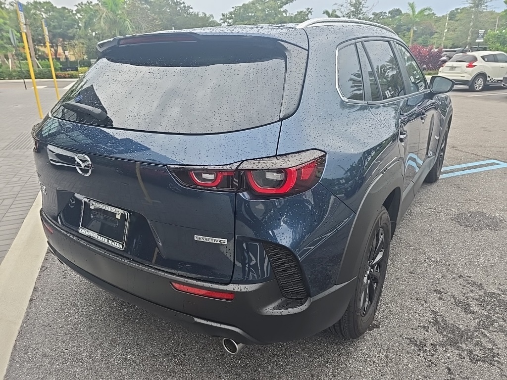 2025 Mazda CX-50 2.5 Select photo 6