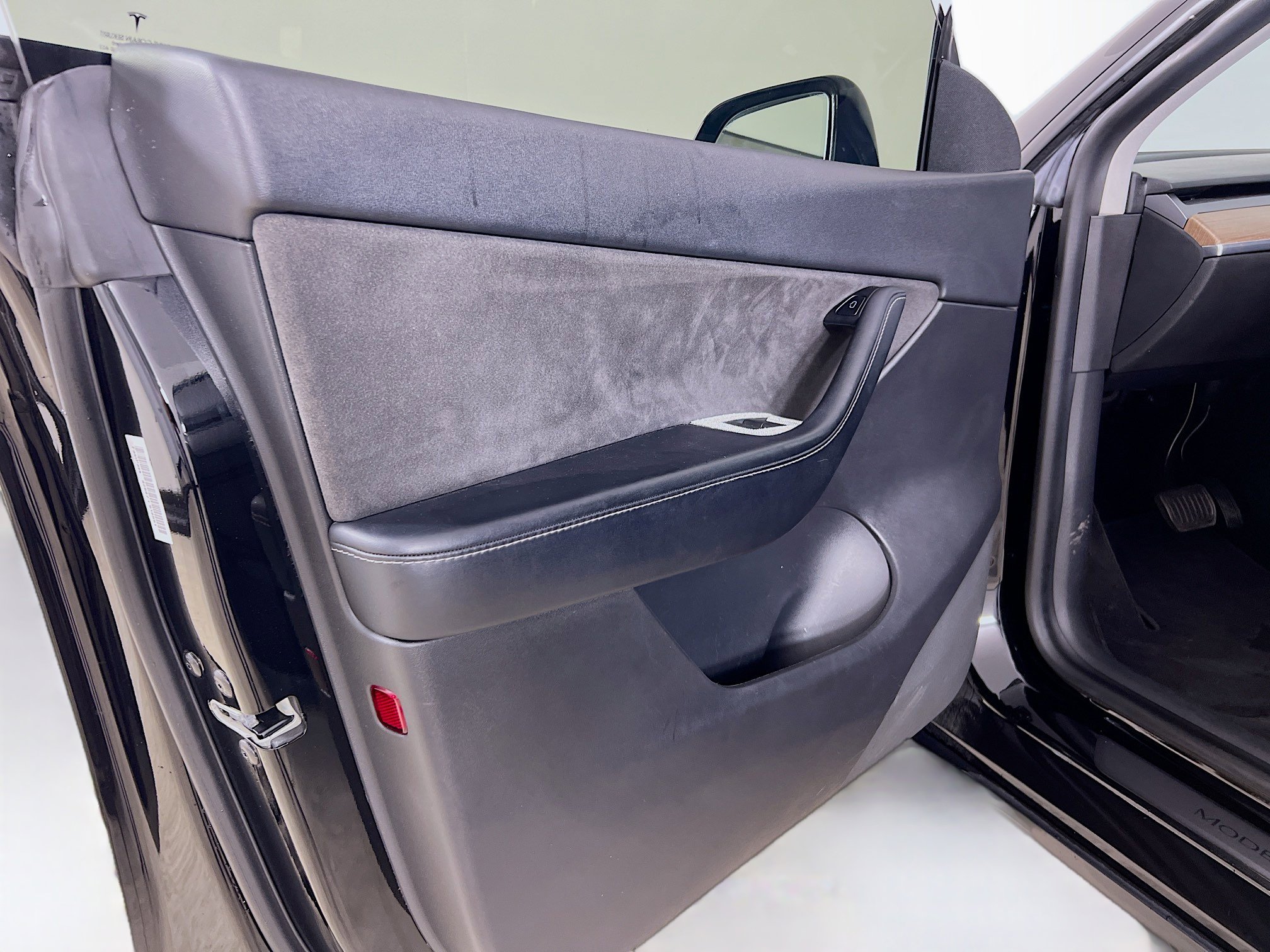 2021 Tesla Model Y Long Range photo 14