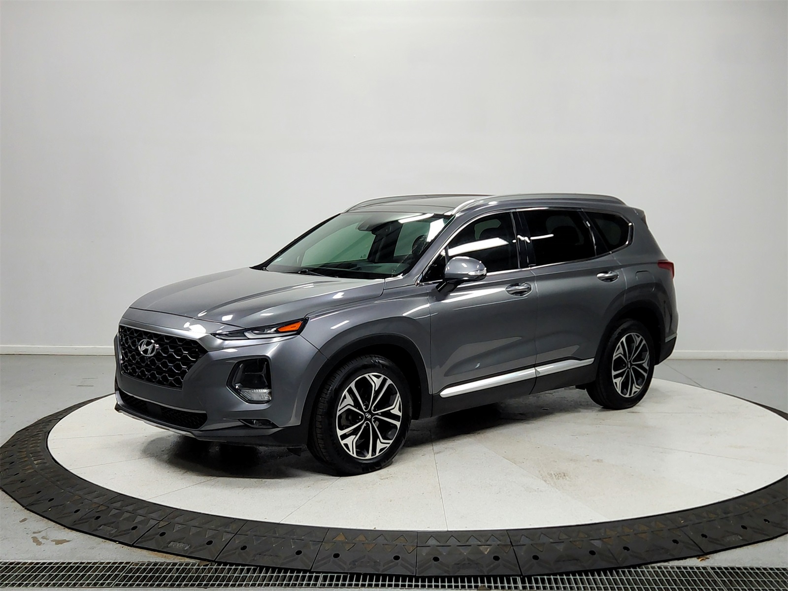 2019 Hyundai Santa Fe Ultimate photo 3