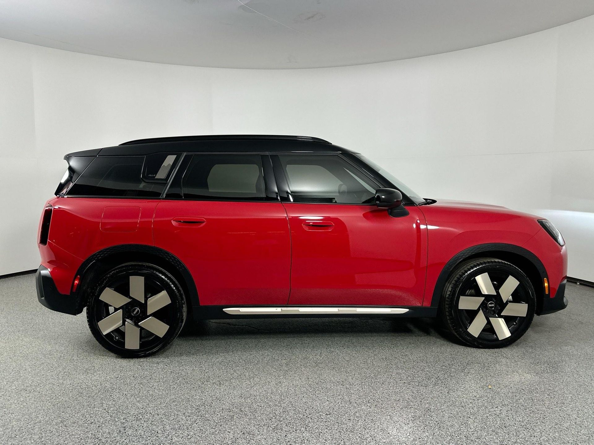 2025 Mini Countryman S ALL4 photo 4