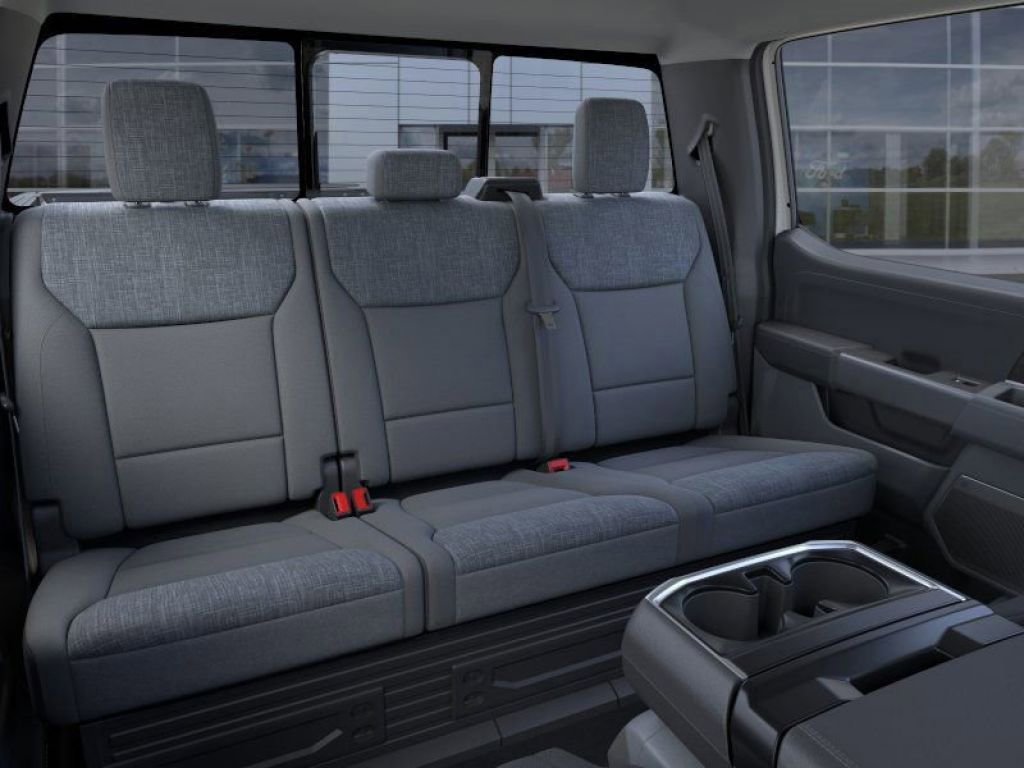 2025 Ford F-150 XLT photo 11