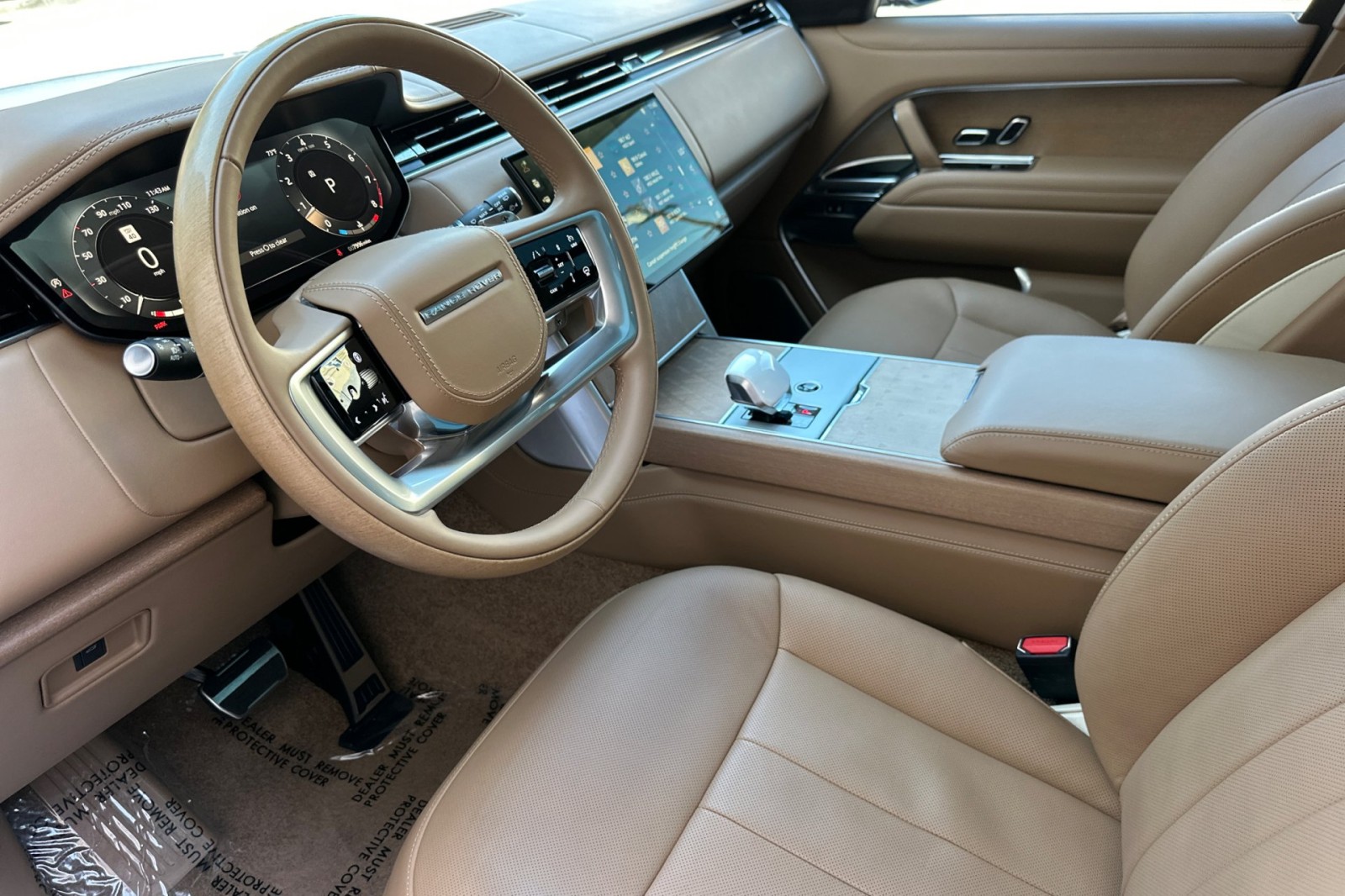 2024 Land Rover Range Rover SV photo 5