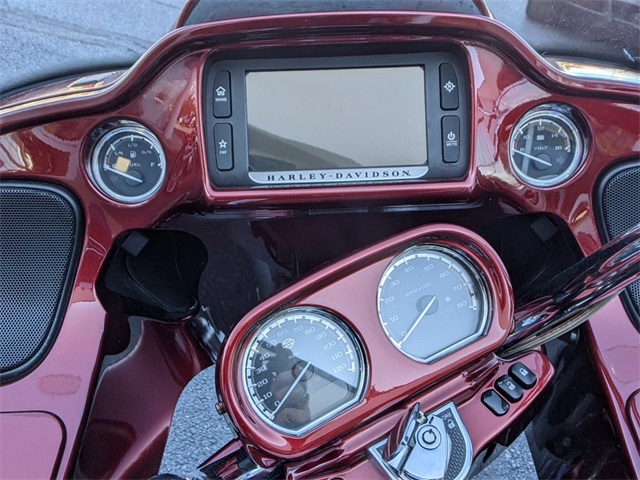 2015 Harley Davidson CVO Road Glide Ultra photo 3