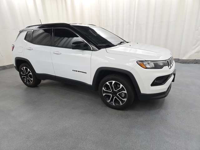 2023 Jeep Compass Limited's photo