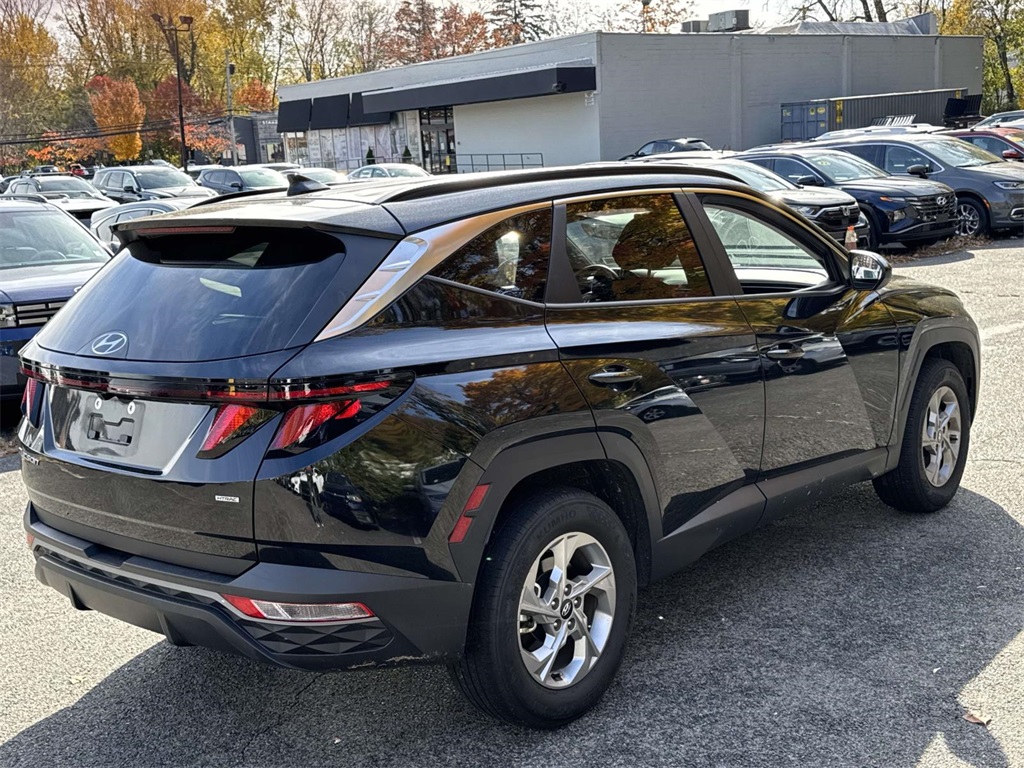 2024 Hyundai Tucson SEL photo 2