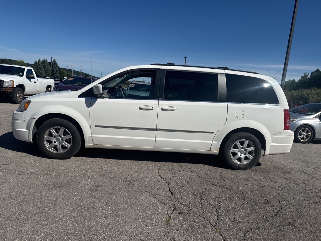 Used 2010 Chrysler Town & Country Touring with VIN 2A4RR5D12AR212574 for sale in Traverse City, MI
