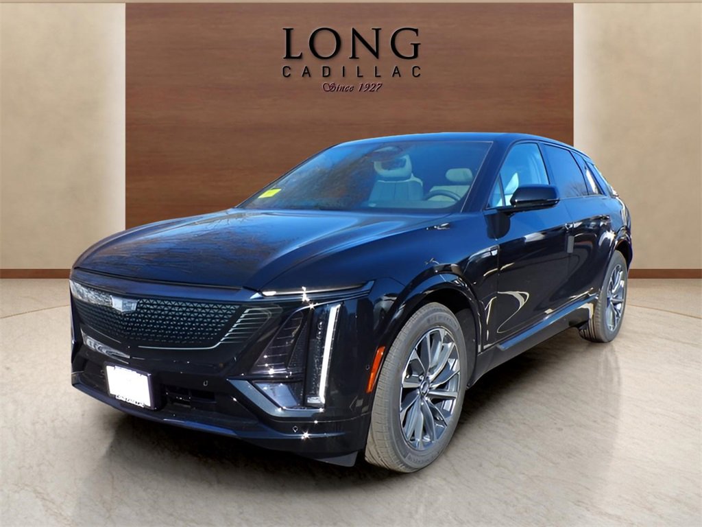 2025 Cadillac LYRIQ Sport 2's photo