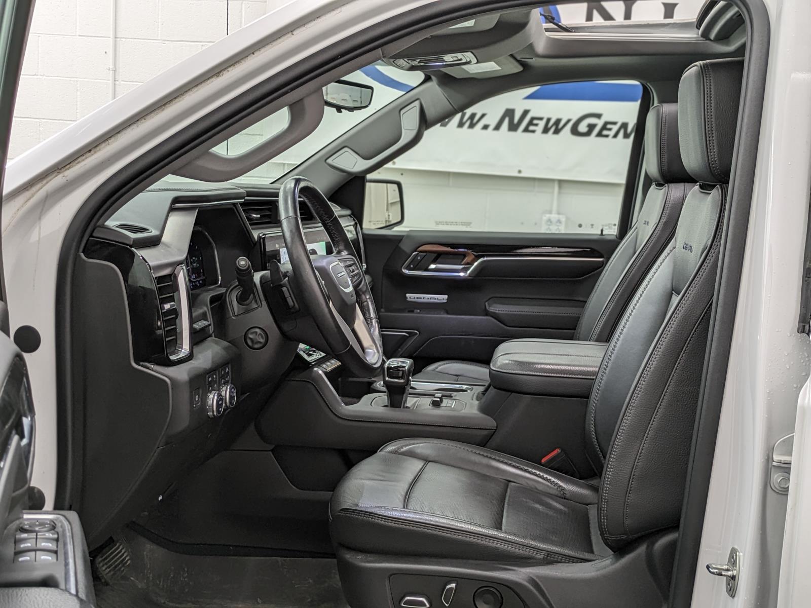 2023 Gmc Sierra 1500 Denali photo 2