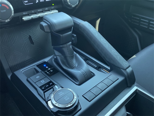 2025 Toyota Tacoma SR5 4x4 Double Cab photo 24