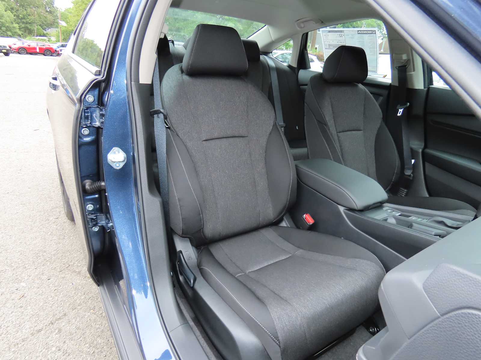 2025 Honda Accord SE photo 14