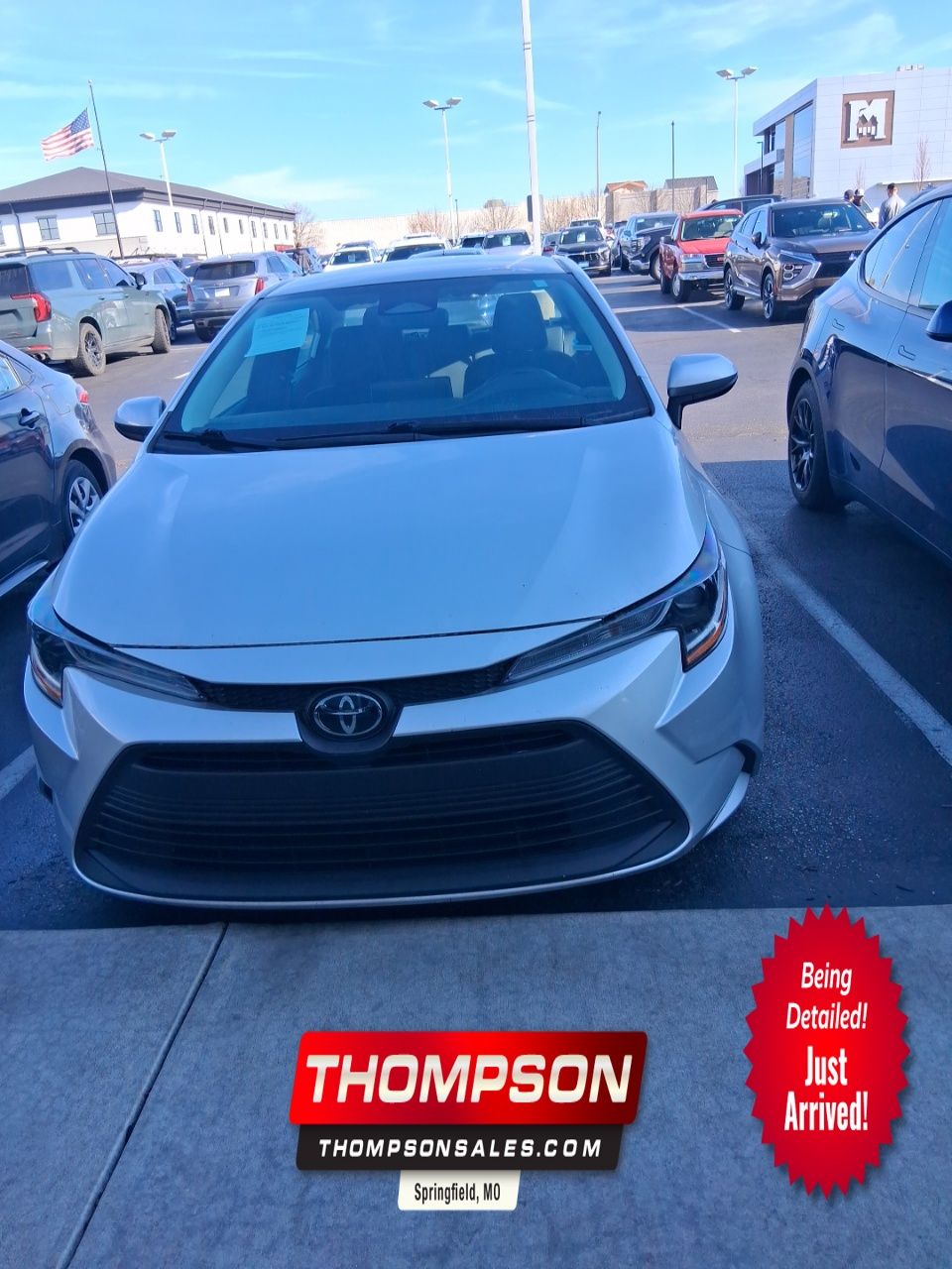 2024 Toyota Corolla LE's photo
