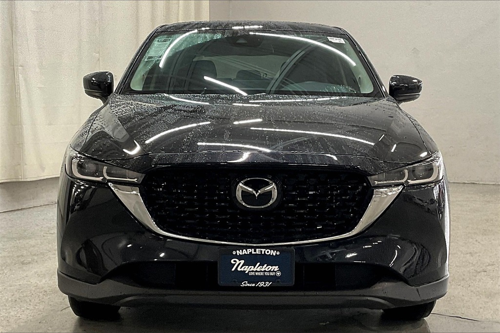 2023 Mazda CX-5 2.5 S Preferred photo 2