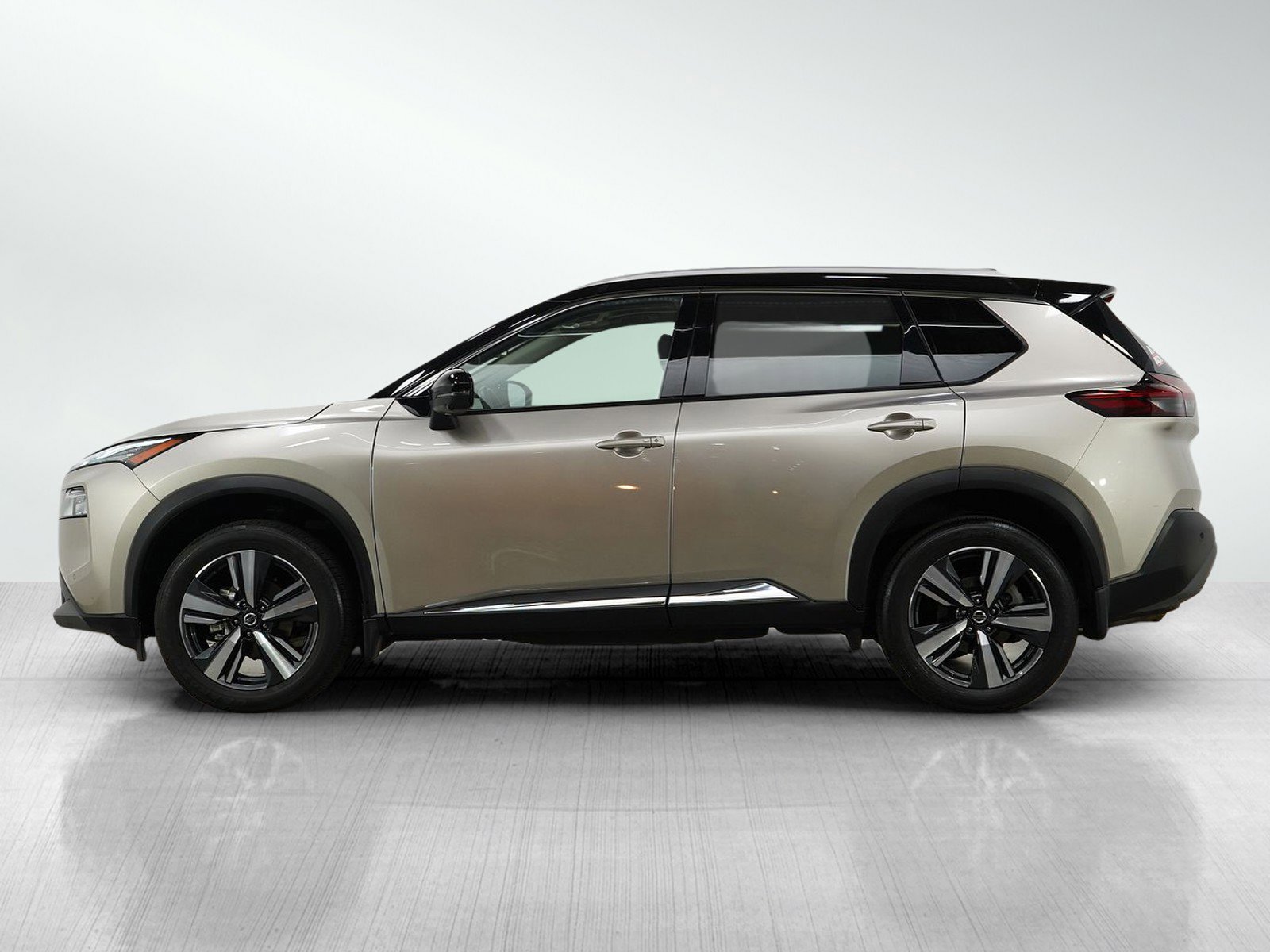 Used 2021 Nissan Rogue SL with VIN JN8AT3CB9MW238303 for sale in Minneapolis, Minnesota