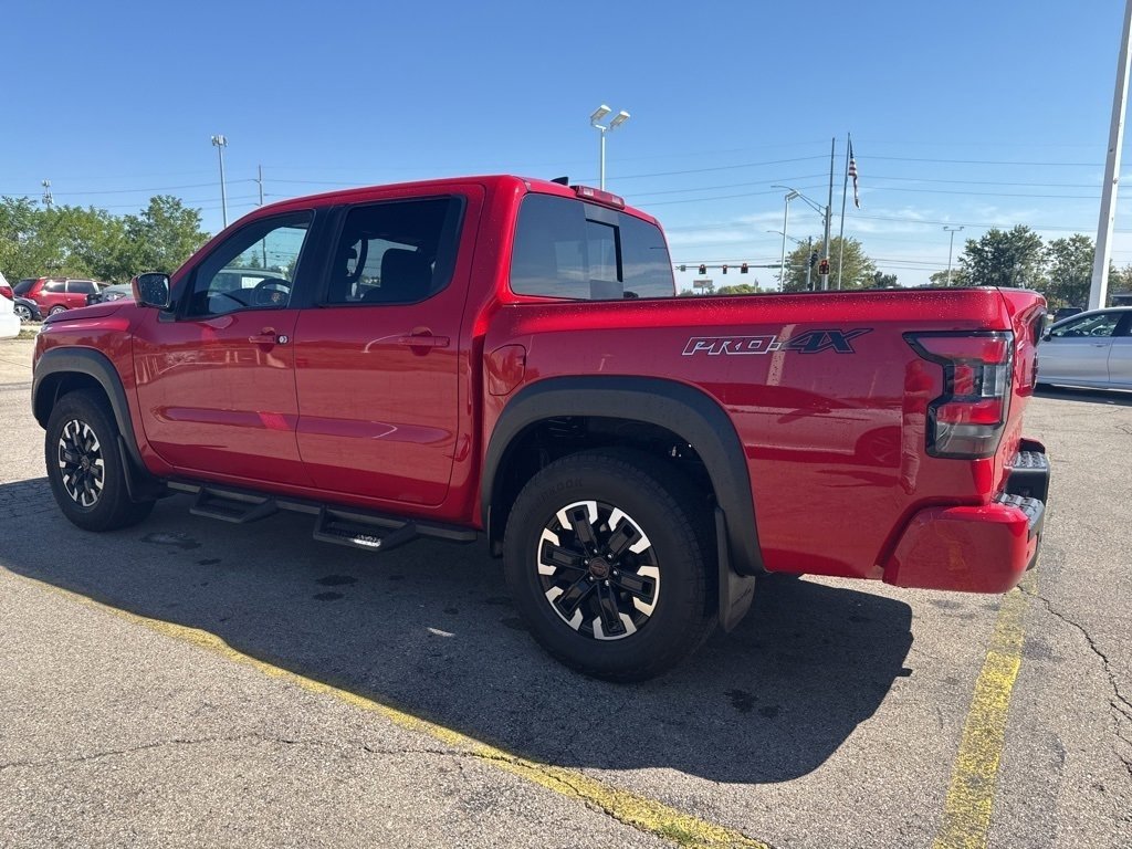 2024 Nissan Frontier PRO-4X photo 11