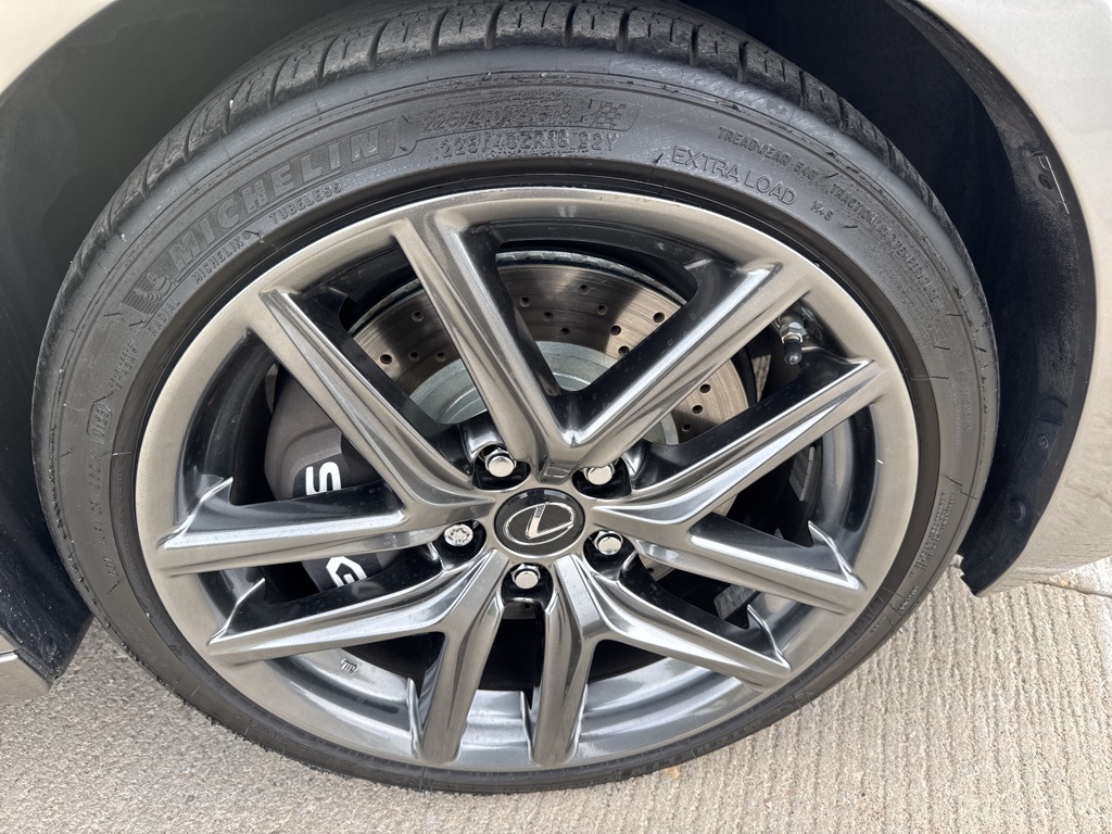 2018 Lexus IS 300 photo 11