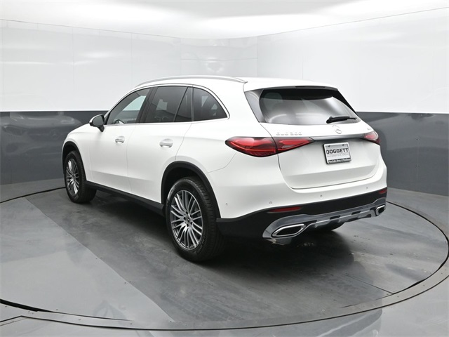 2026 Mercedes Benz GLC 300 4MATIC photo 4