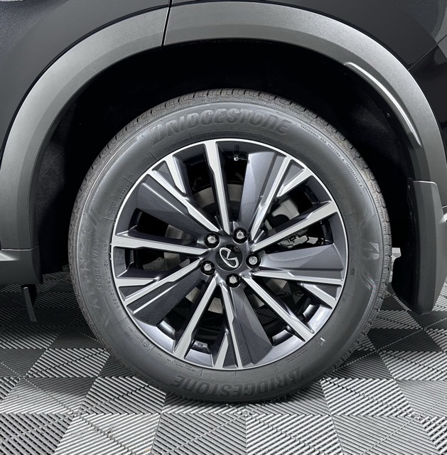 2026 Infiniti QX60 Luxe photo 8